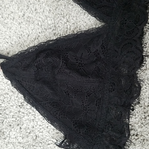 NWOT C'est Moi Lace Bralette - Picture 4 of 7